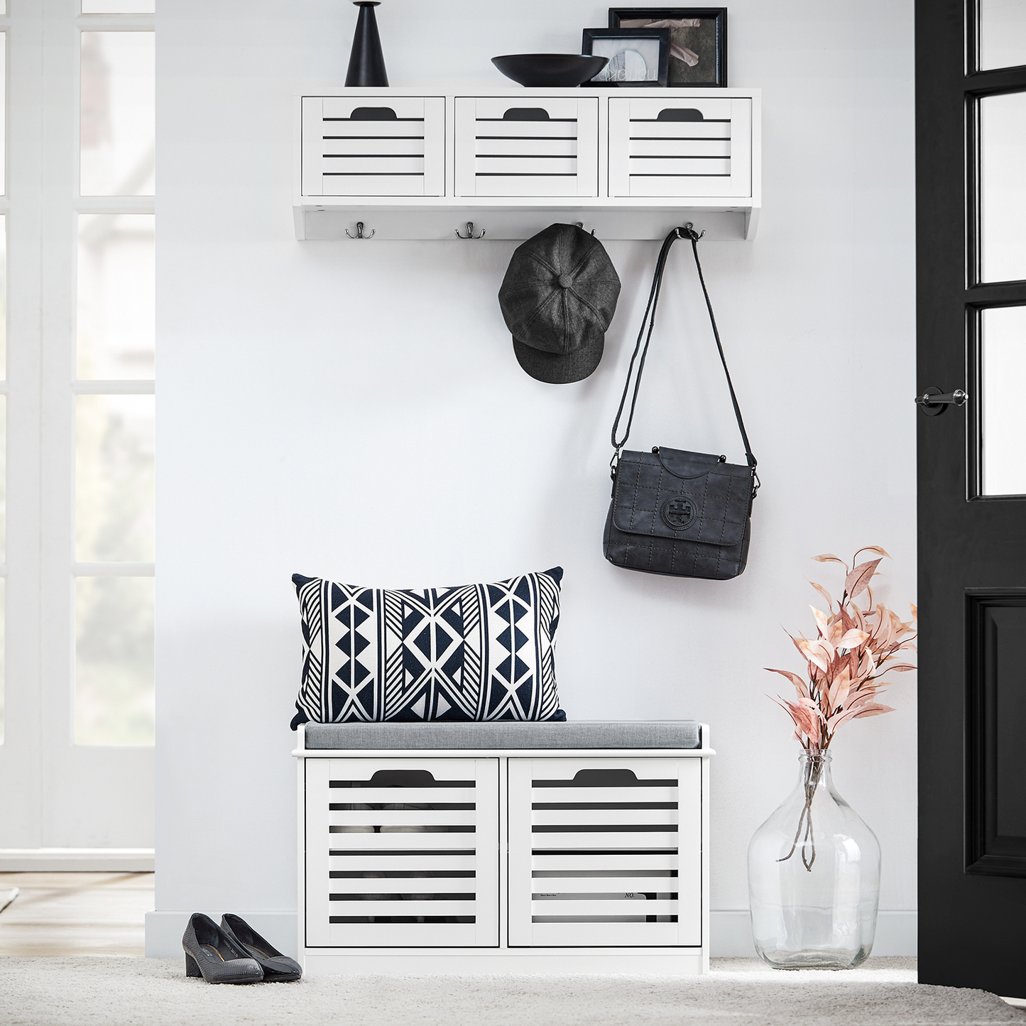 Banc à chaussures SoBuy avec coussin d'assise et 2 portes, meuble de rangement pour entrée FSR23-II-W