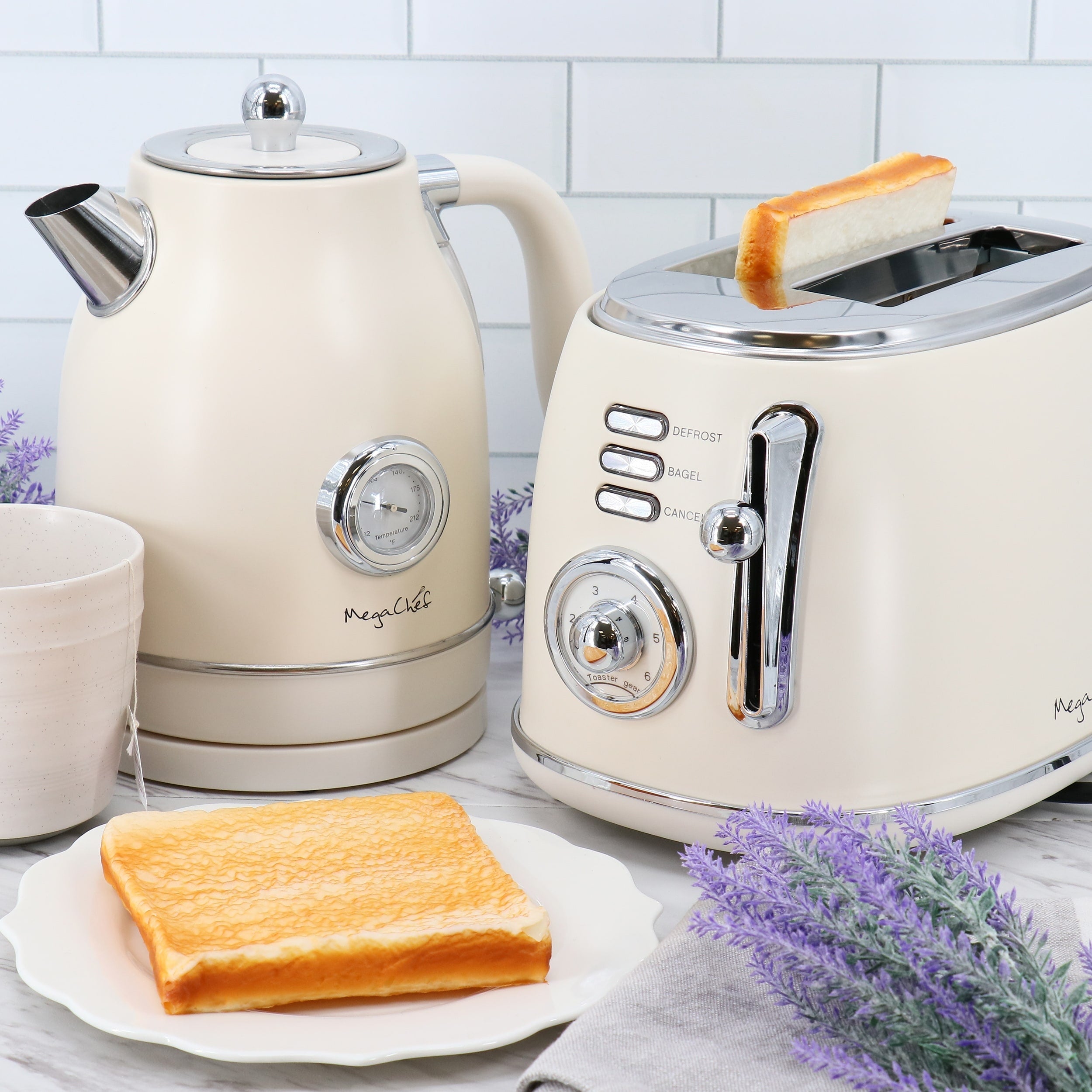 1.7 Quart Electric Tea Kettle and 2 Slice Toaster Combo in Matt Cream