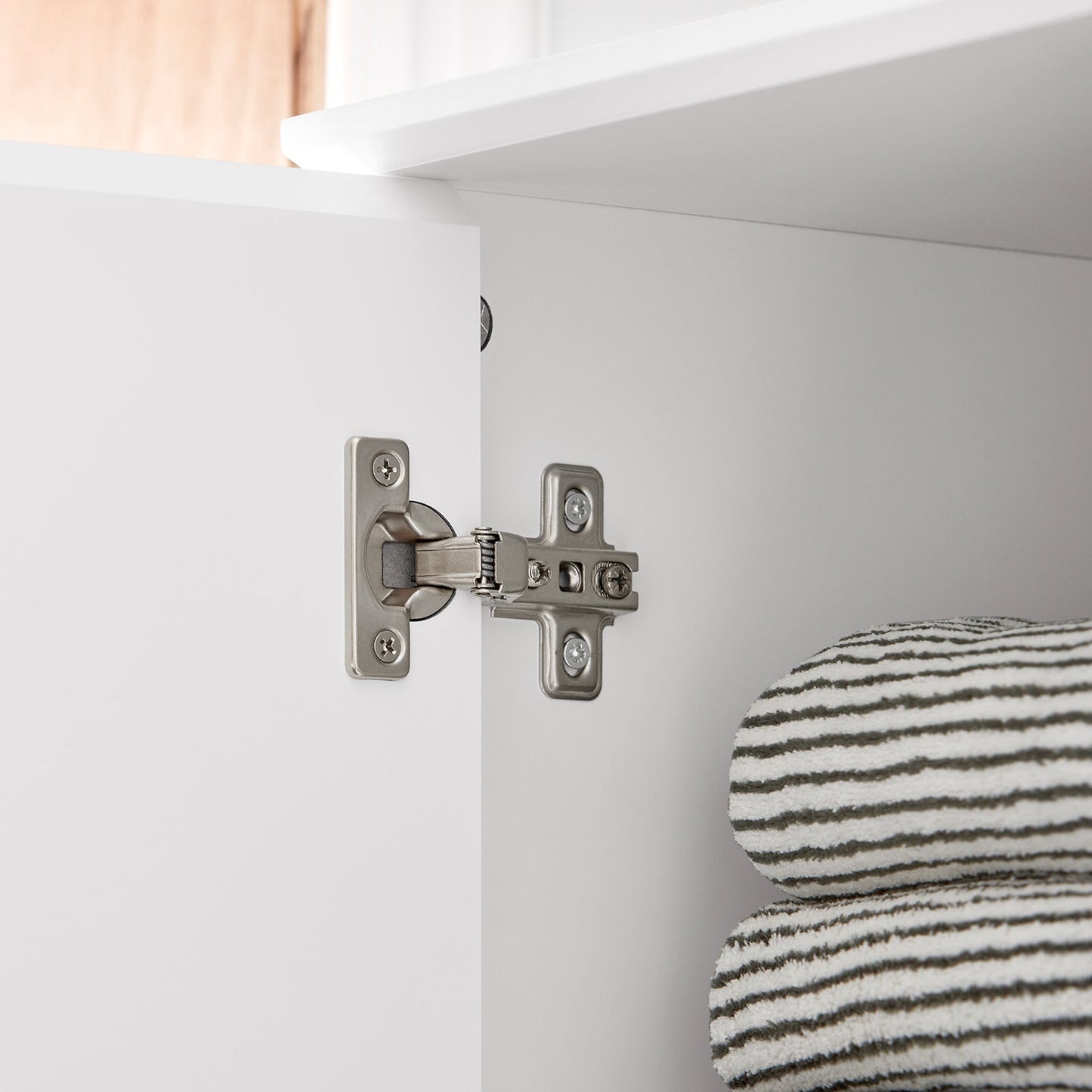 Armoire de rangement haute de salle de bain SoBuy avec 2 portes BZR109-W