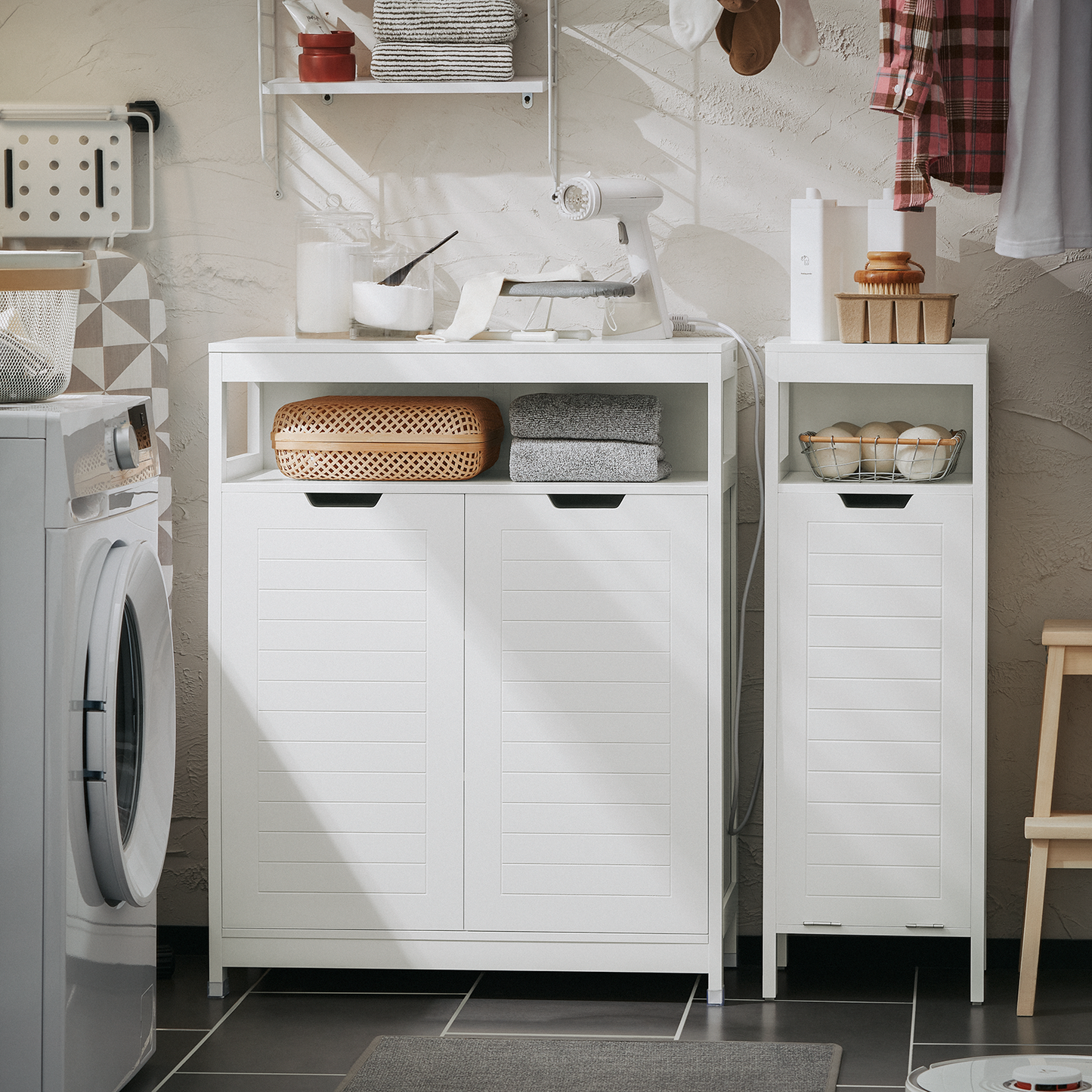 Meuble de salle de bain SoBuy, armoire de rangement avec 2 portes BZR121-W