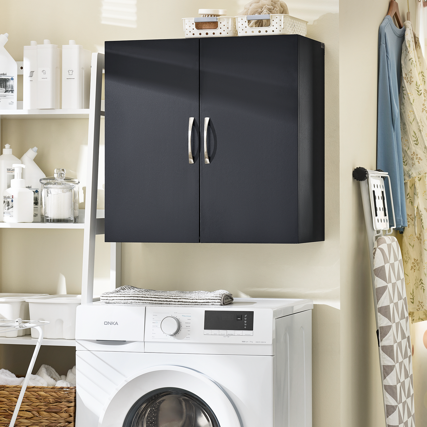 Armoire murale SoBuy à double porte pour cuisine et salle de bain, modèle BZR200-SCH