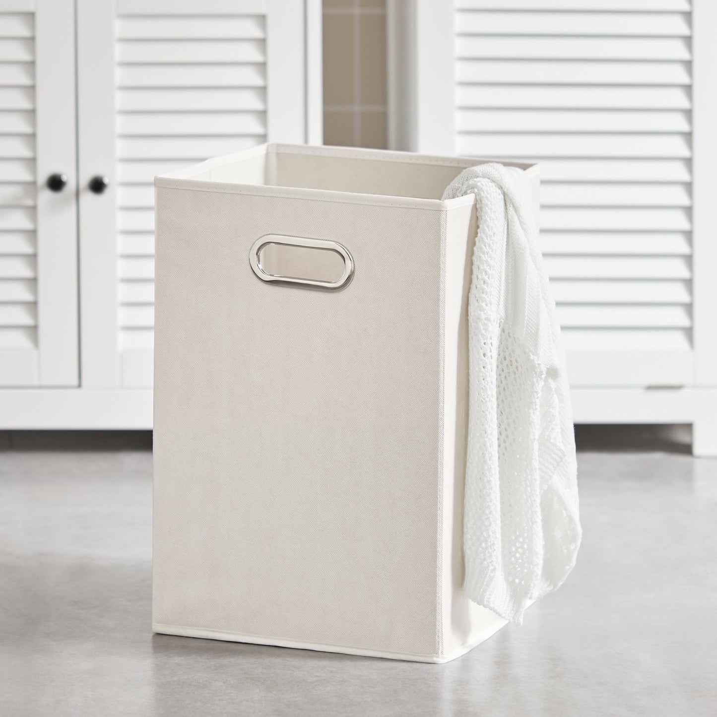 SoBuy BZR73-W, Meuble de rangement pour salle de bain avec tiroir et panier à linge, Meuble buanderie blanc