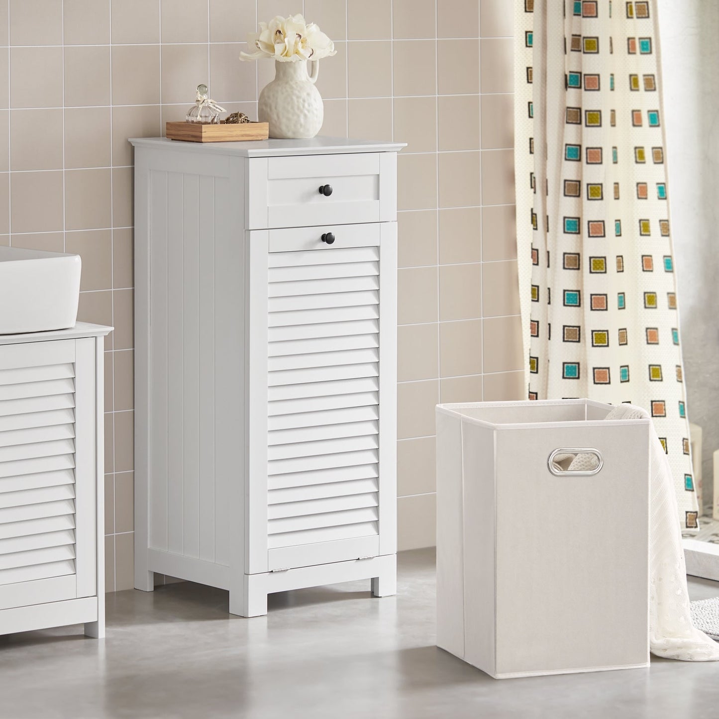 SoBuy BZR73-W, Meuble de rangement pour salle de bain avec tiroir et panier à linge, Meuble buanderie blanc