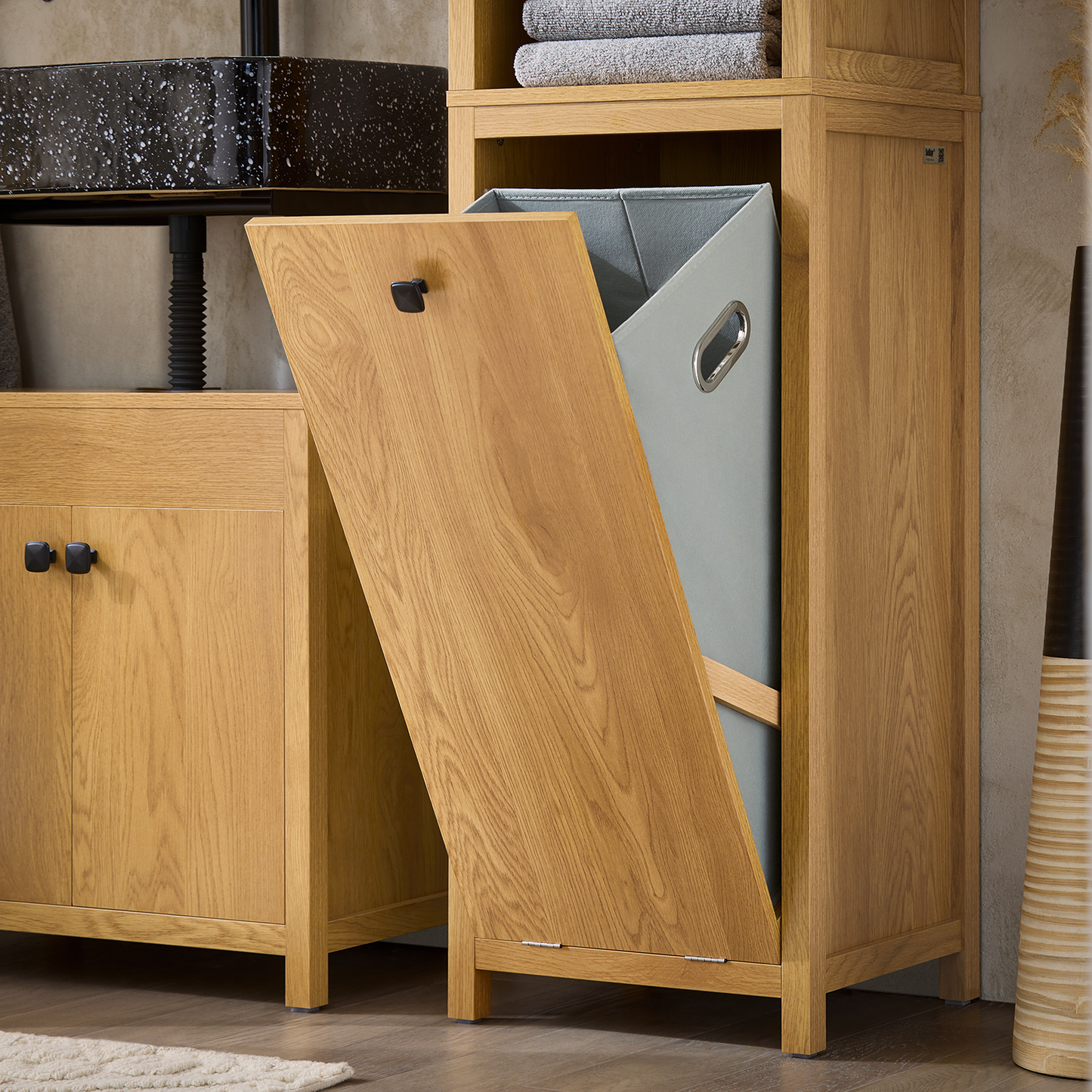 Armoire de salle de bain haute SoBuy avec panier à linge BZR95-SN