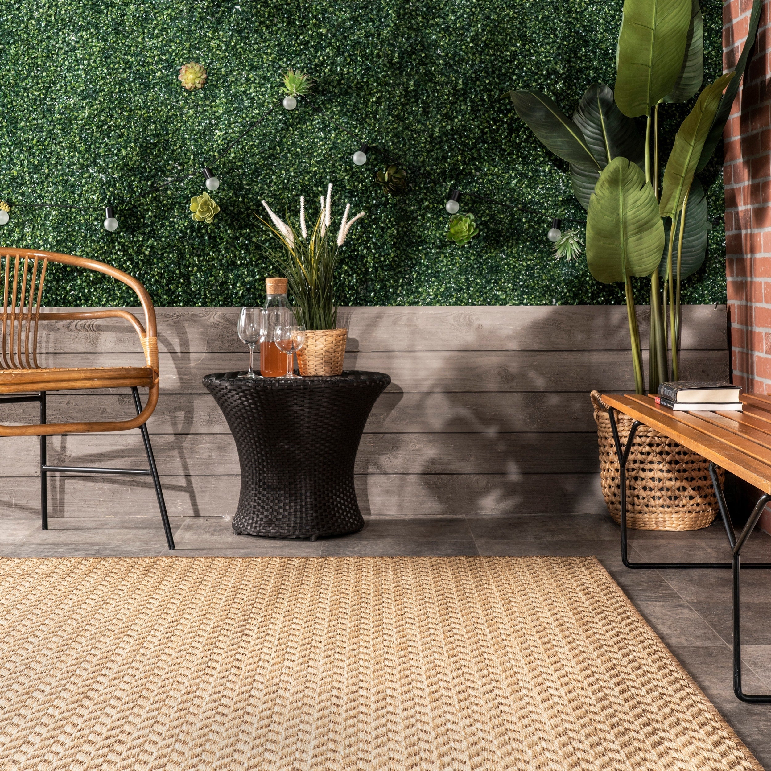 Nuloom Camryn Herringbone Indoor/Outdoor Area Rug