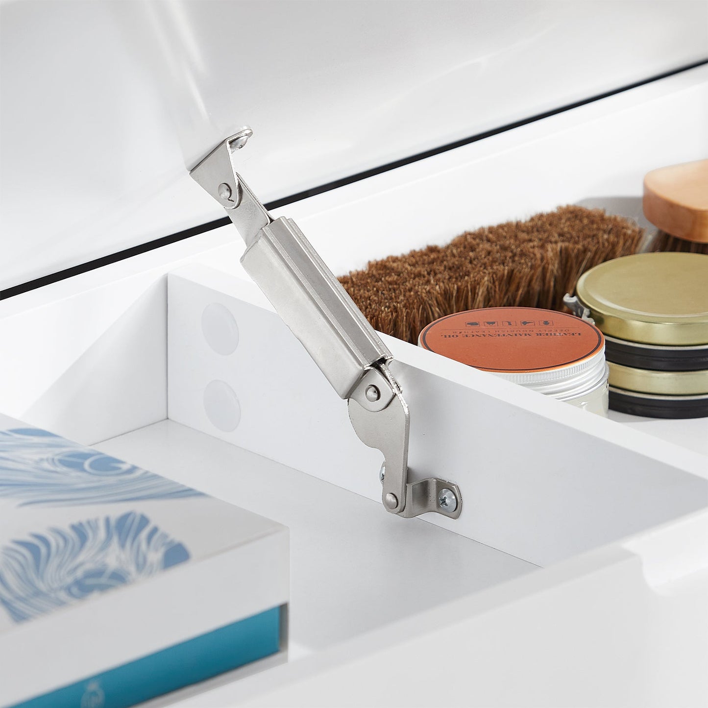 Meuble de rangement banc à chaussures SoBuy avec siège rembourré pliable et 2 portes FSR102-W