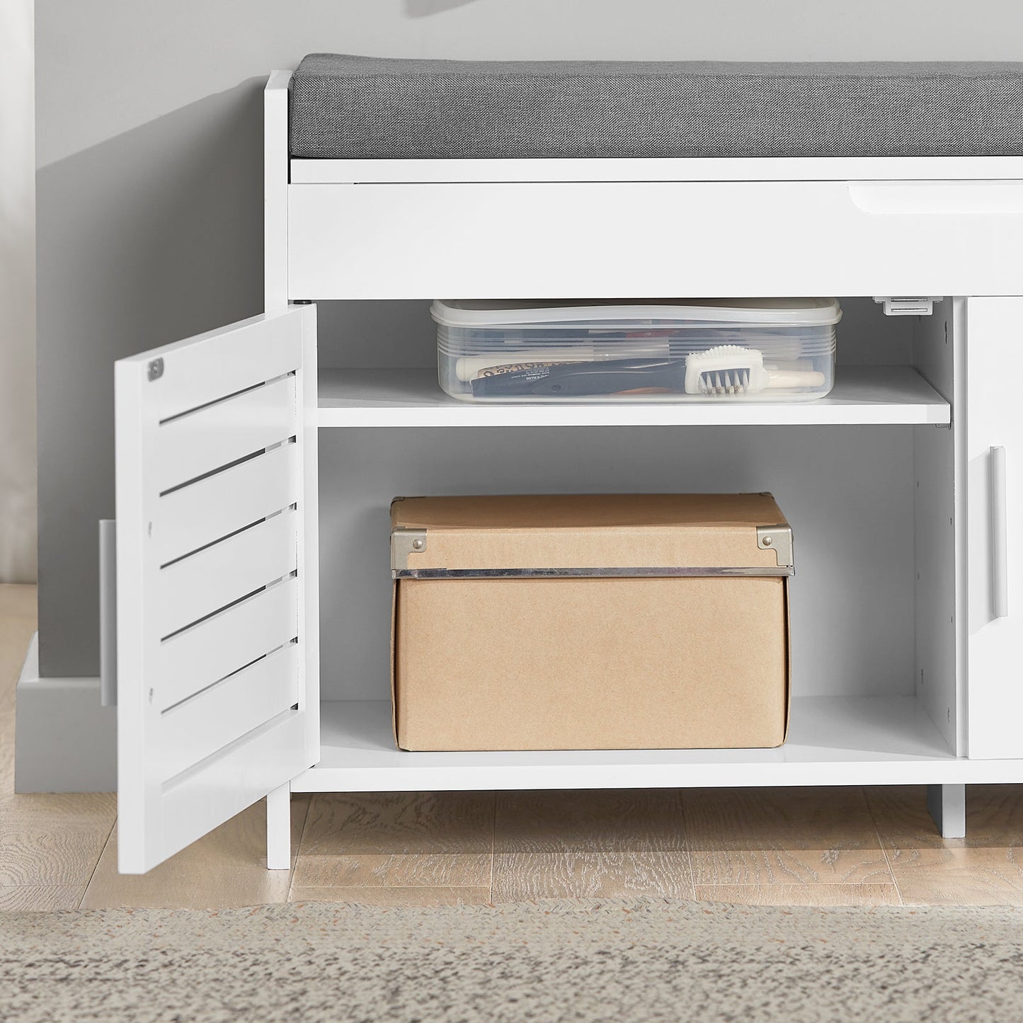 Meuble de rangement banc à chaussures SoBuy avec siège rembourré pliable et 2 portes FSR102-W