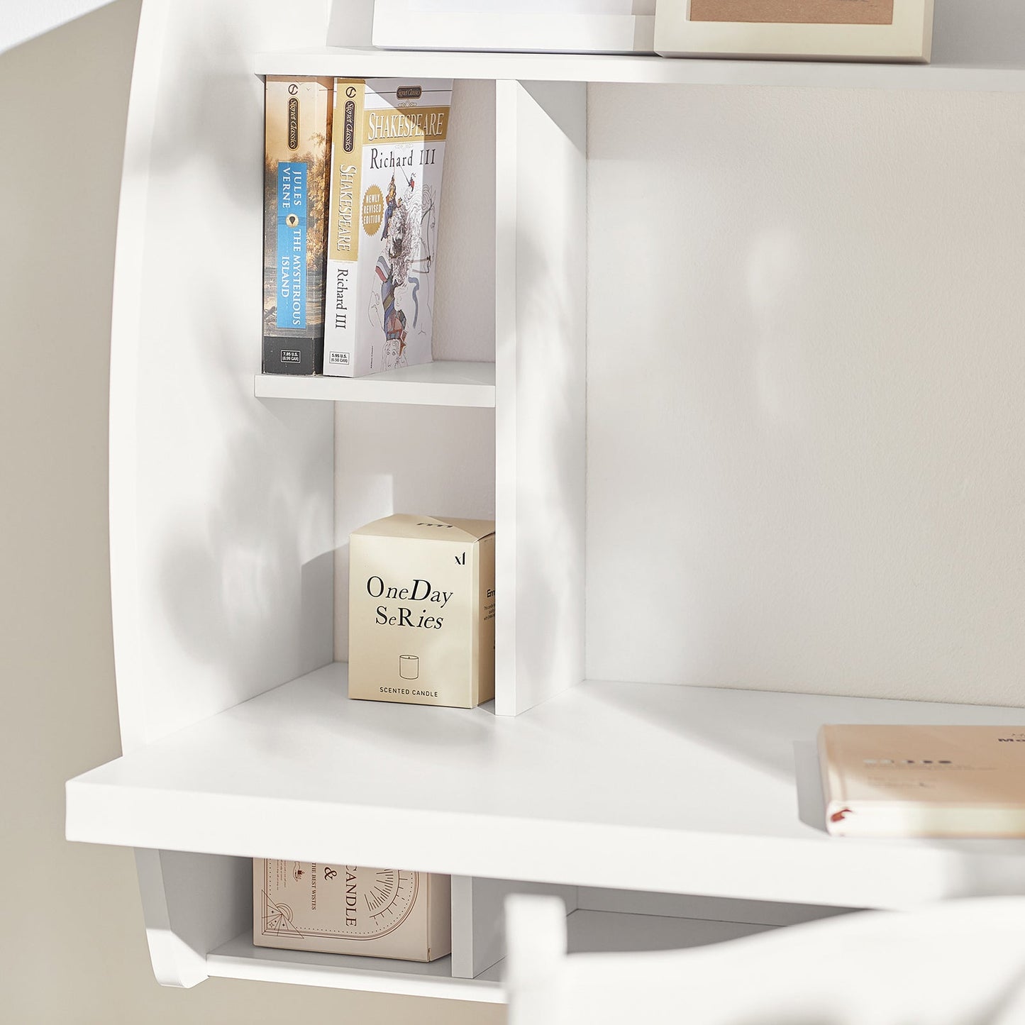 Table de bureau murale SoBuy avec étagères et tiroirs de rangement FWT18-W