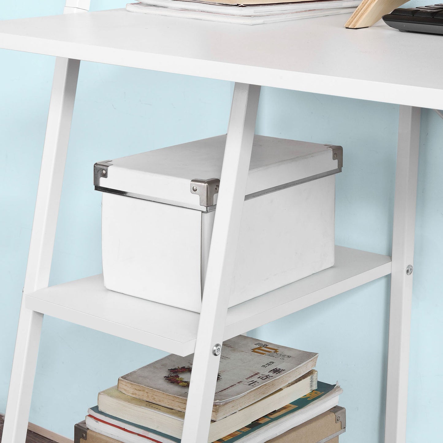 Table d'ordinateur de bureau blanche en bois avec étagère de rangement SoBuy Home, FWT29-W