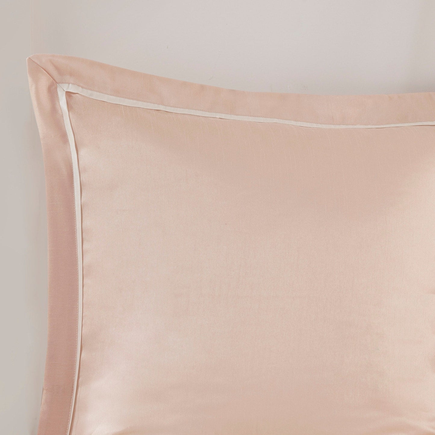 Madison Park Essentials Loretta 24-Piece Room in a Bag with Window Panels and Sheet Set