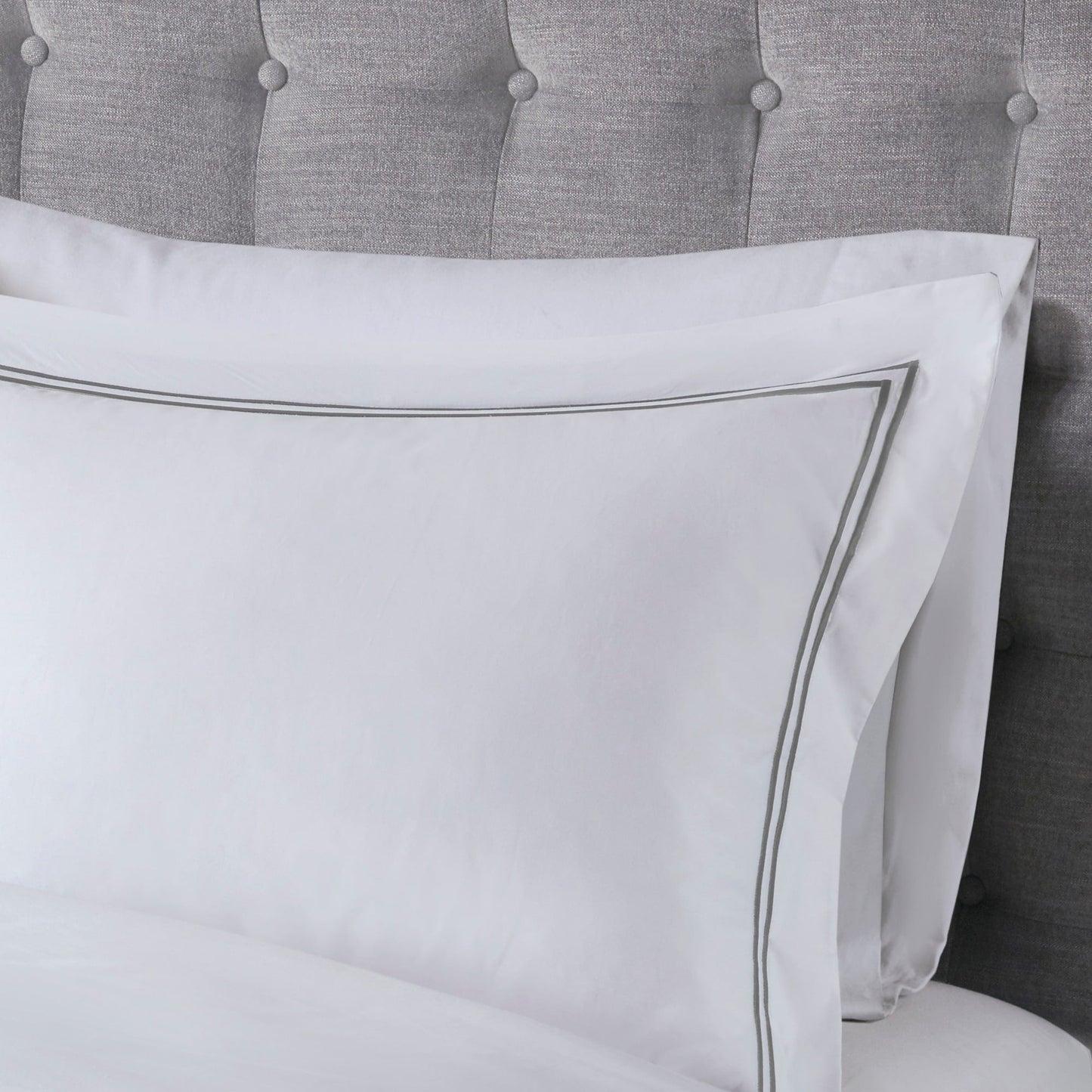 Madison Park Signature 500 Thread Count Luxury Collection 100% Cotton Sateen Embroidered Duvet Cover Set