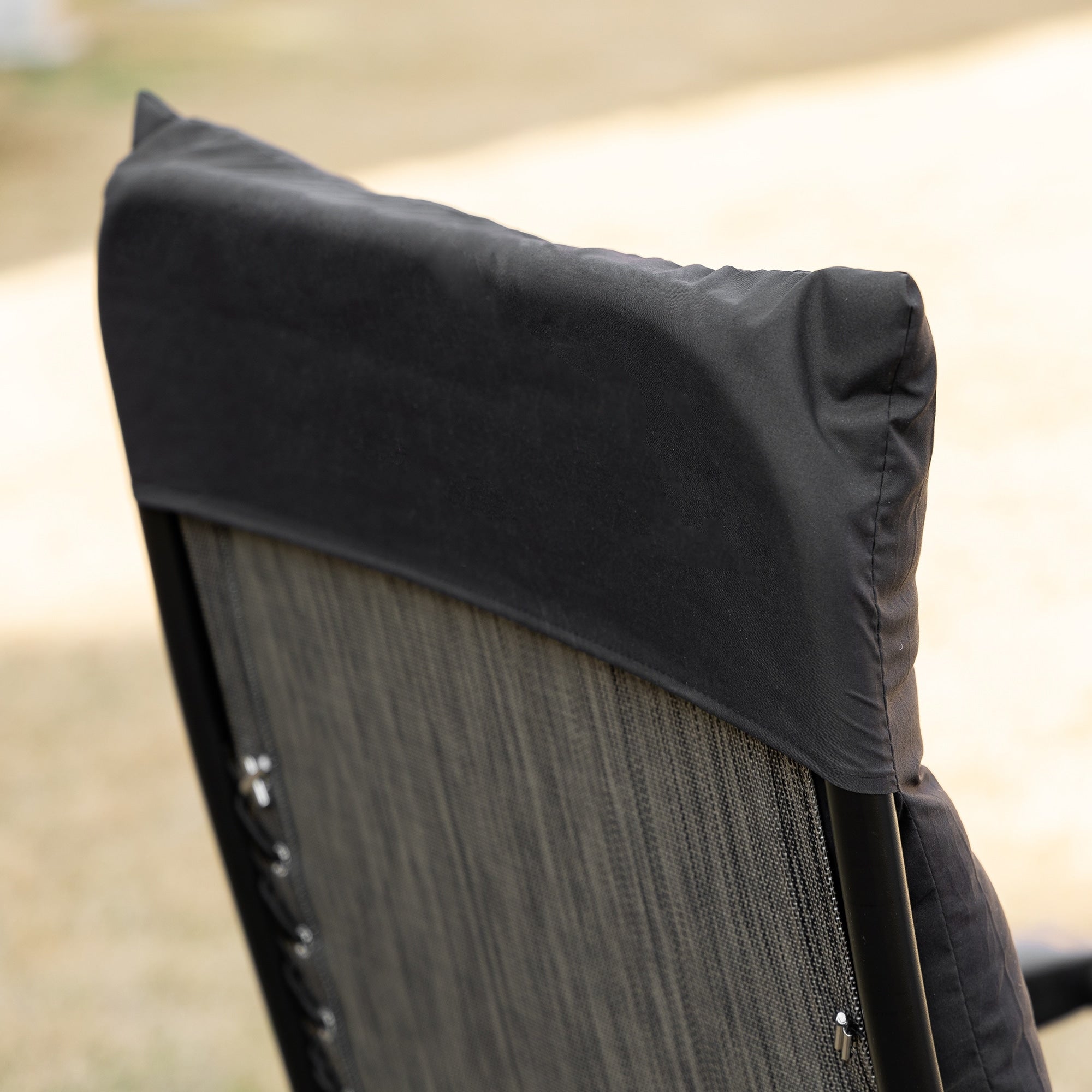 Outsunny Padded Zero Gravity Chairs, Folding Recliner Chair, Patio Lounger with Cup Holder, Adjustable Backrest