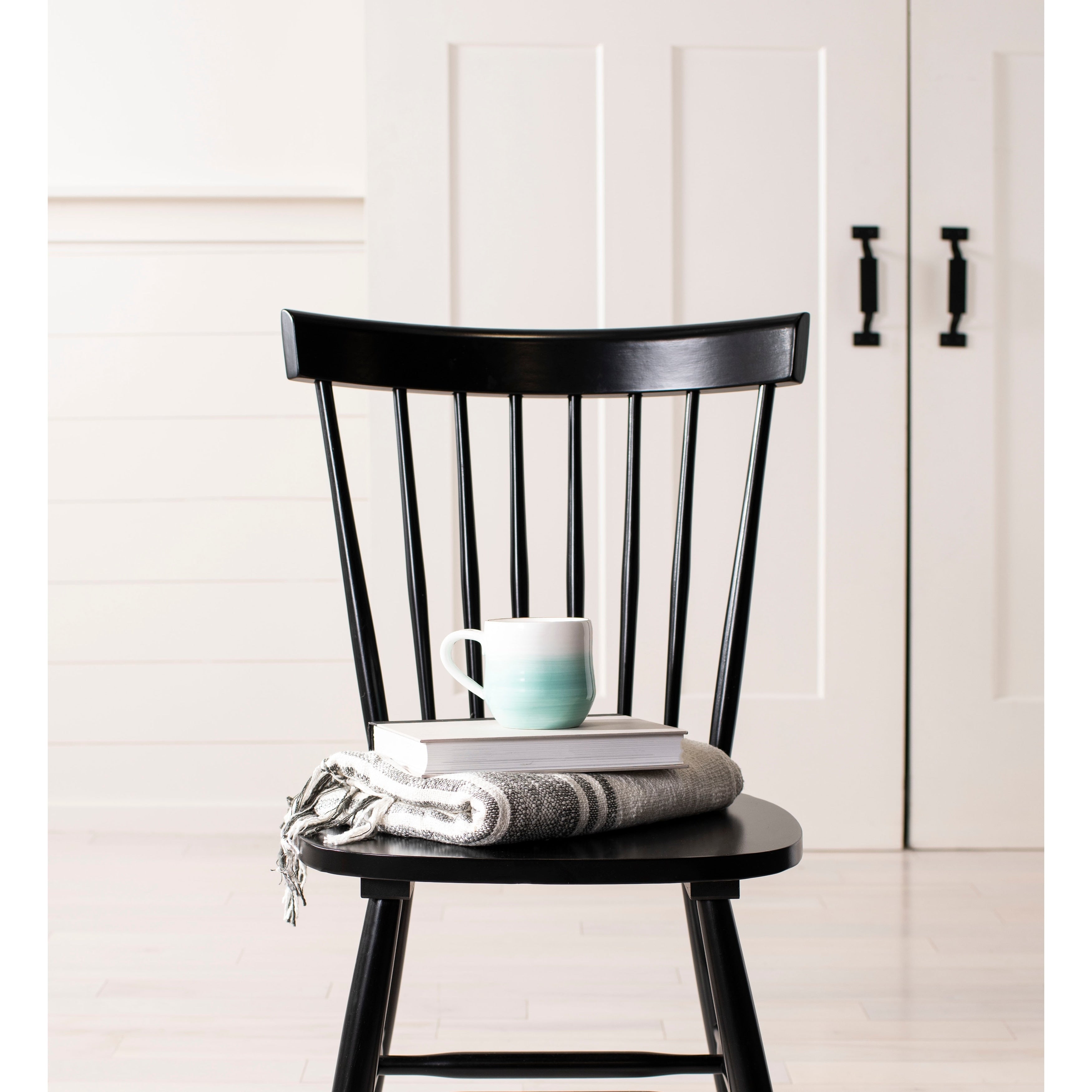SAFAVIEH Suhair Spindle Farmhouse Dining Chair (Set of 2) - 20.5 x 21 x 36 - 21W x 21D x 36H